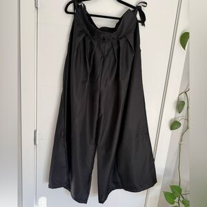 Black Wide-Leg Culottes